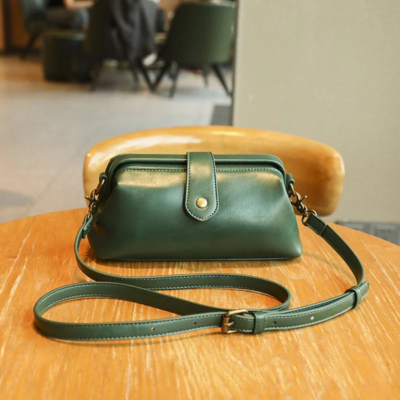 VintageBag – Stylish Vintage Crossbody Bag for Women